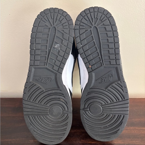 Mens Nike Panda Dunks Black/White - Picture 5 of 5